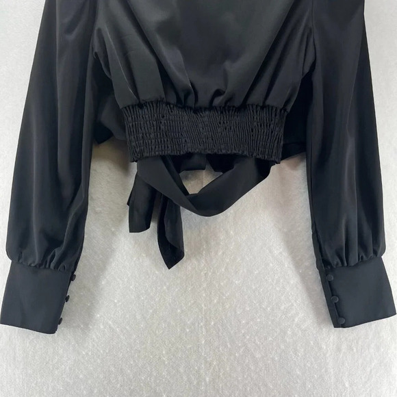 QED London Blouse Womens Sz 4 Tie Knot Cropped Long Sleeve Back Shirred Black - Picture 6 of 11